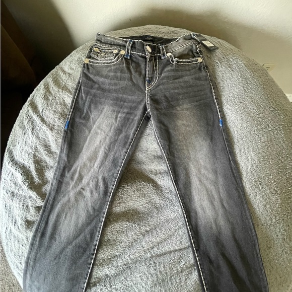 True religion Ricky size 30. Brand new never worn didn’t fit me. 180$ or offers